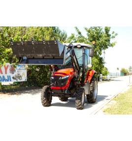 Malotraktor FLYER 554 s čelným nakladačom